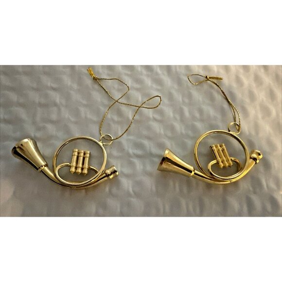2 Vintage Christmas Ornaments 2" Gold Metal French Horns Musical Instruments - Picture 3 of 4